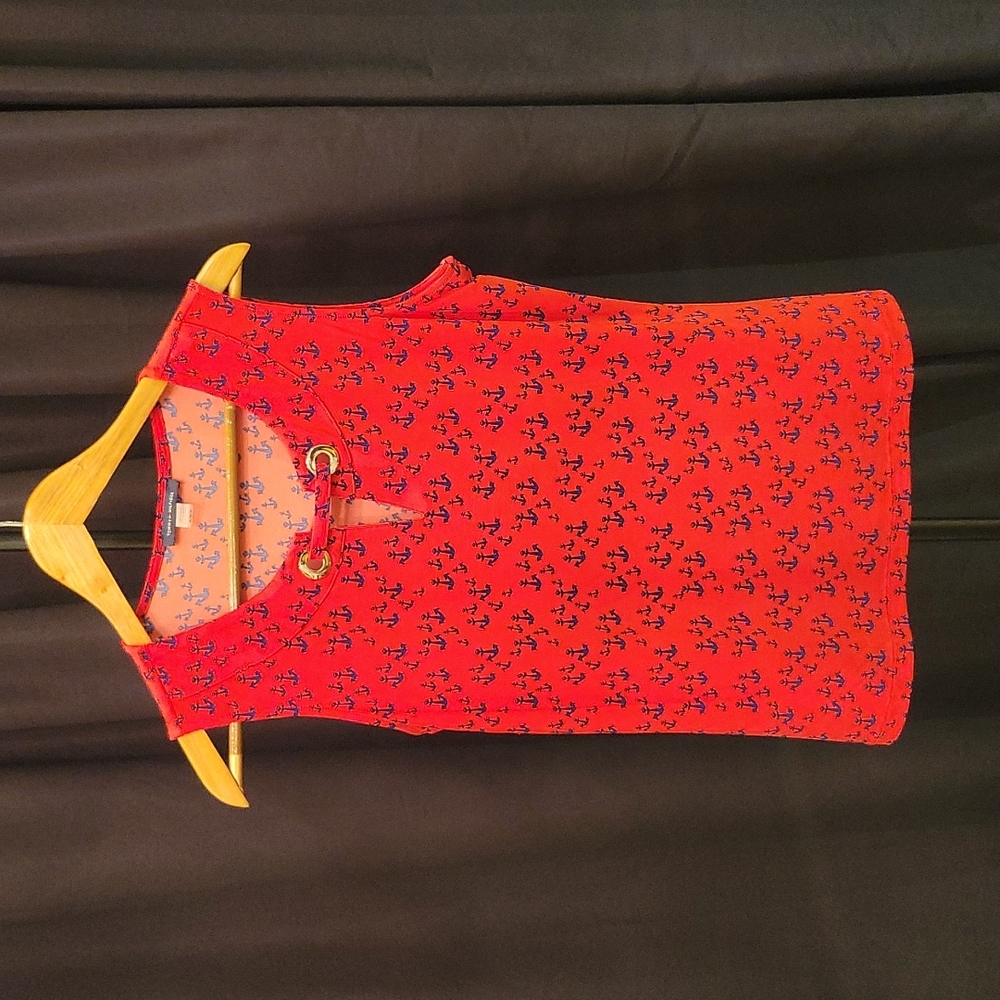 Women's red top
